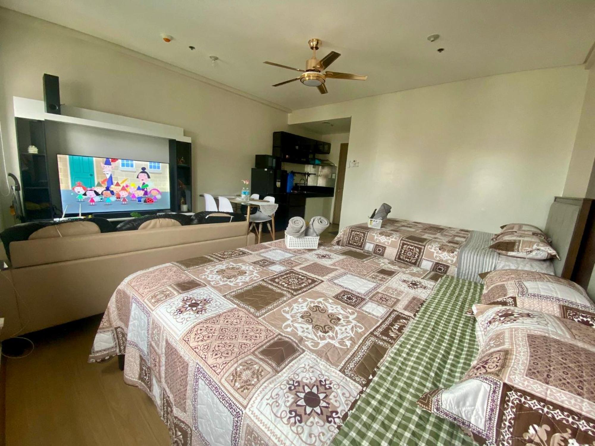 J & F Homestay - Cavite, Philippines Trece Martires Екстер'єр фото